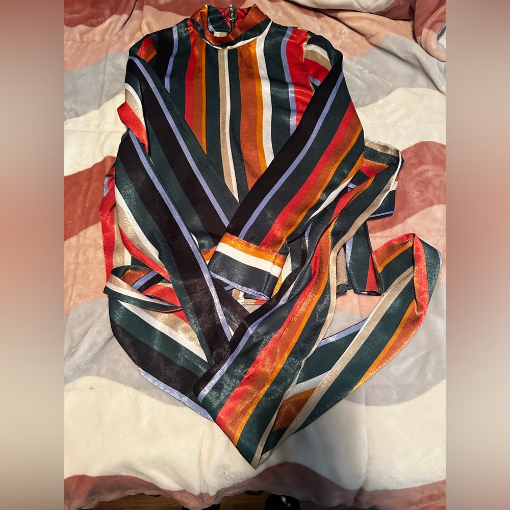 BNWOT Zara top